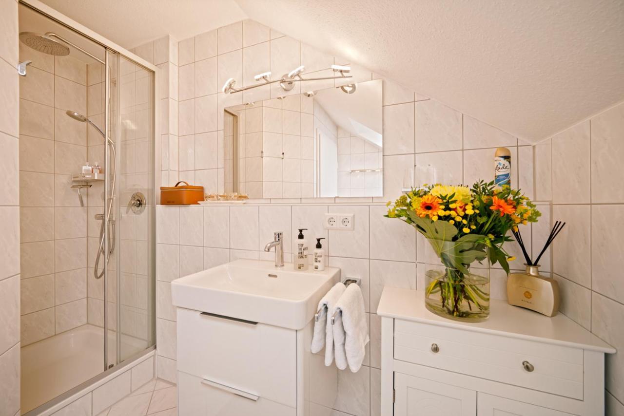 Wohlfühl-Apartment Irisblüte mit Privatstrand FDH Exterior foto